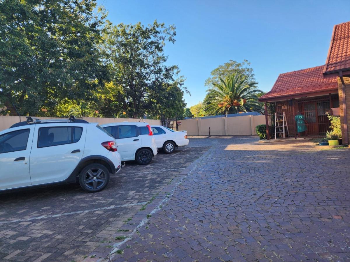 Southy Inn By The Lake Benoni Exterior foto